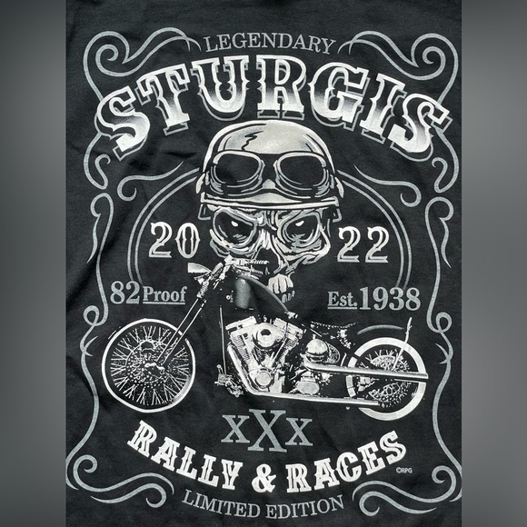 🔥NEW🔥 2022 Sturgis Rally & Rags Tshirt - Picture 2 of 4